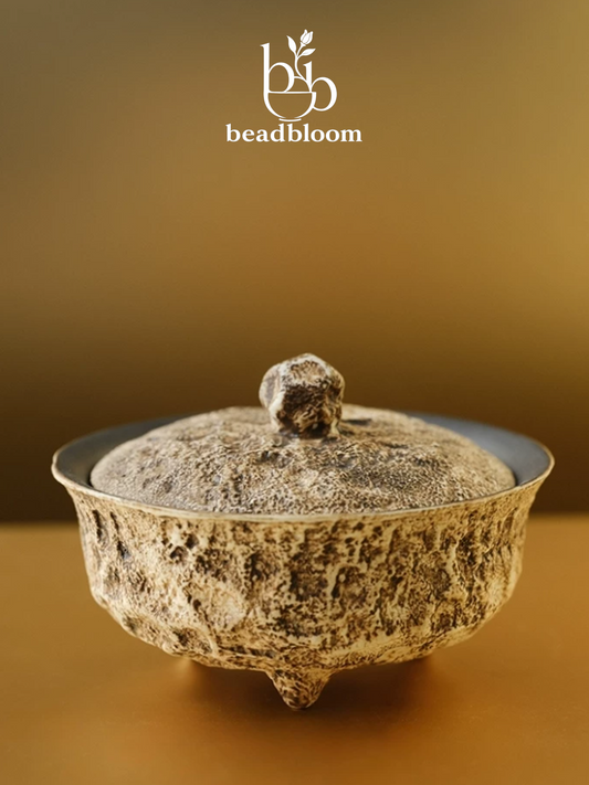Rust Vein Tripod Tea Bowl